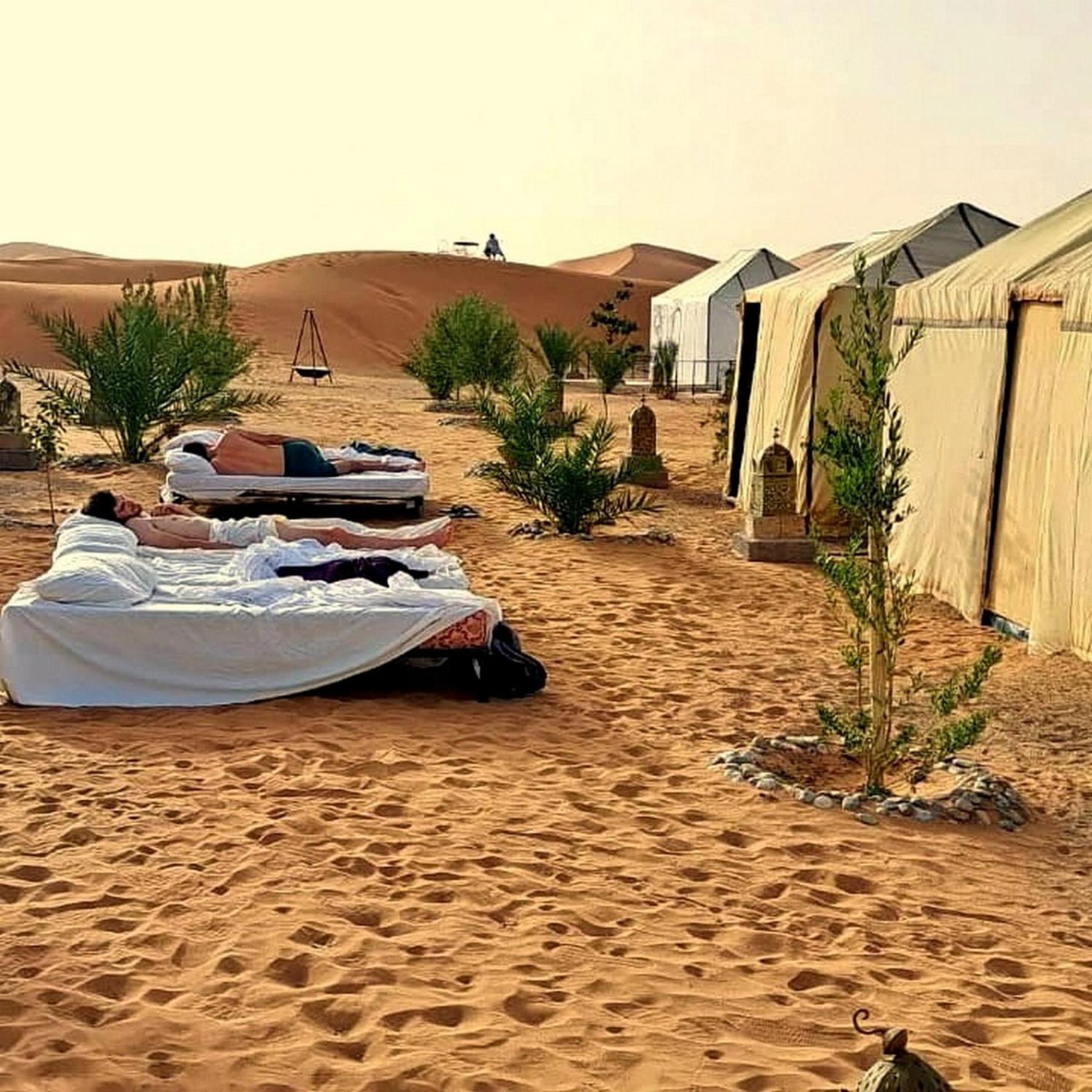 La Vallee Des Dunes - Auberge, Bivouacs Et Excursions Merzuga Kültér fotó