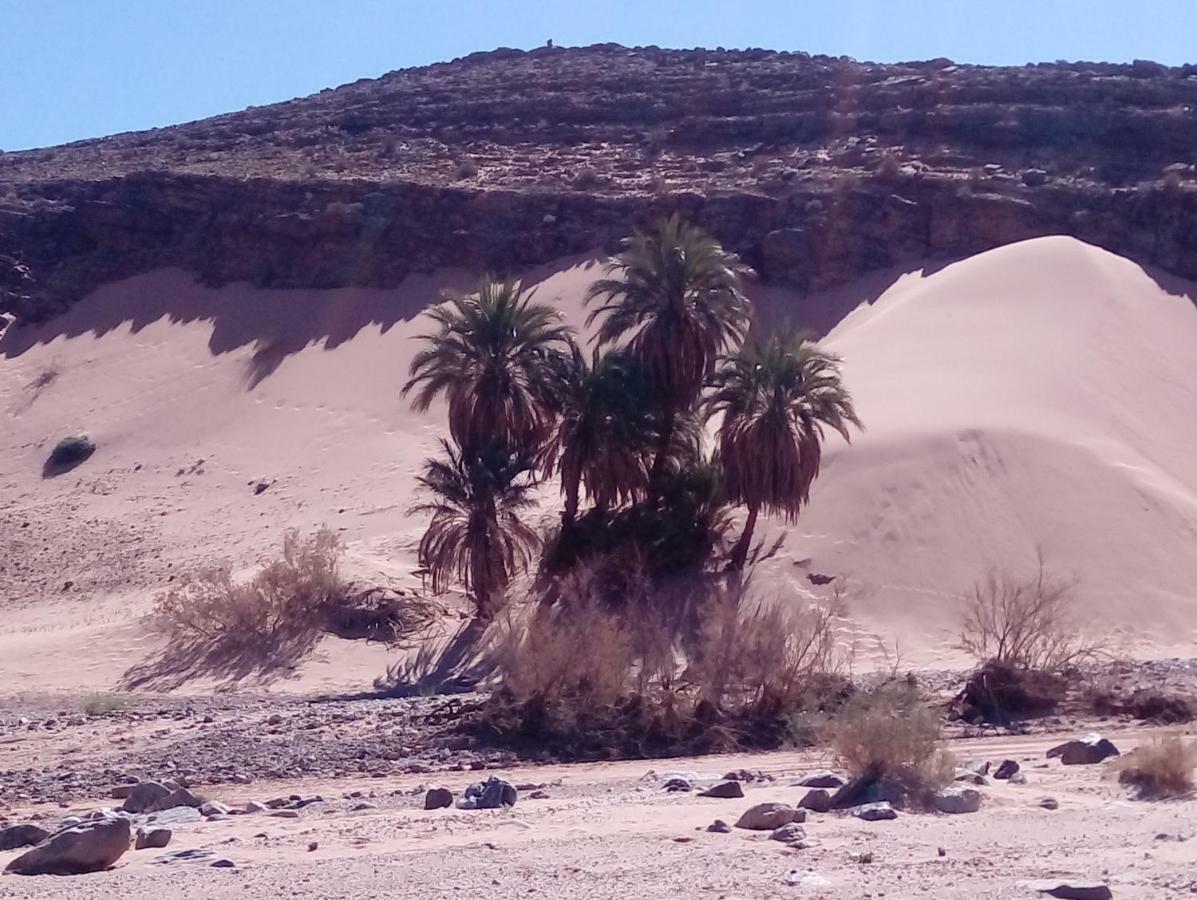 La Vallee Des Dunes - Auberge, Bivouacs Et Excursions Merzuga Kültér fotó