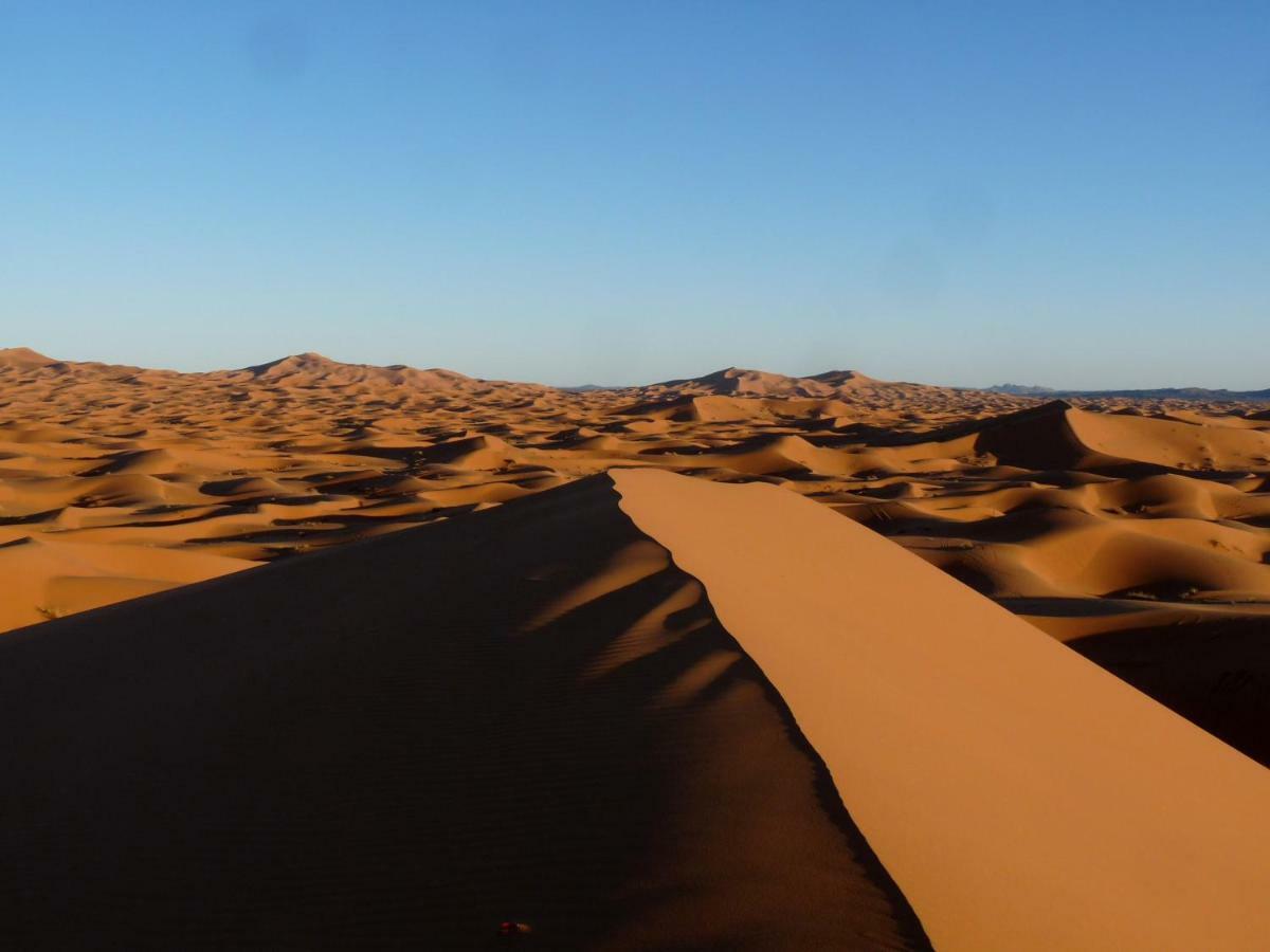 La Vallee Des Dunes - Auberge, Bivouacs Et Excursions Merzuga Kültér fotó